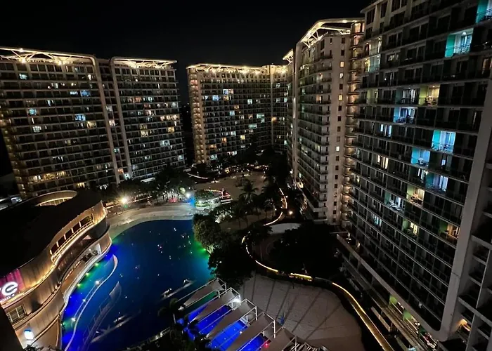 Отель Azure Urban Paranaque Velvet Horiyama Манила