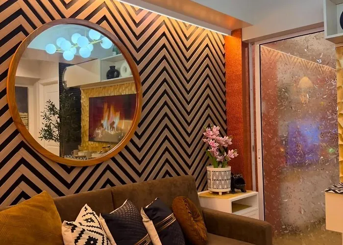 Azure Urban Paranaque Velvet Horiyama Отель